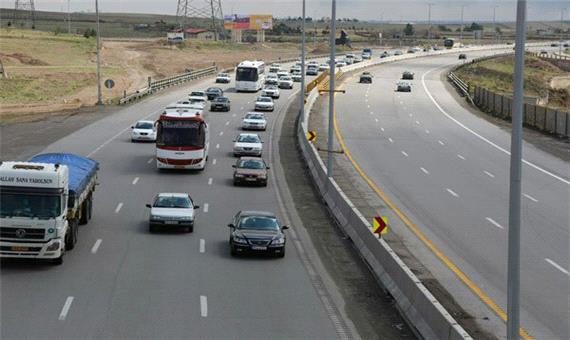 وضعیت ترافیک در جاده‌های استان قم عادی و روان است