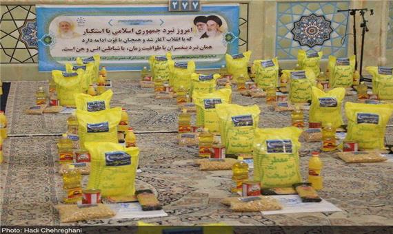 توزیع 1000 بسته غذایی از طرف آیت‌الله مکارم شیرازی