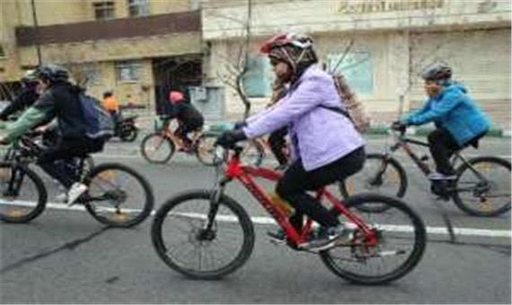 ممنوعیت دوچرخه‌ سواری بانوان در مشهد تکذیب شد