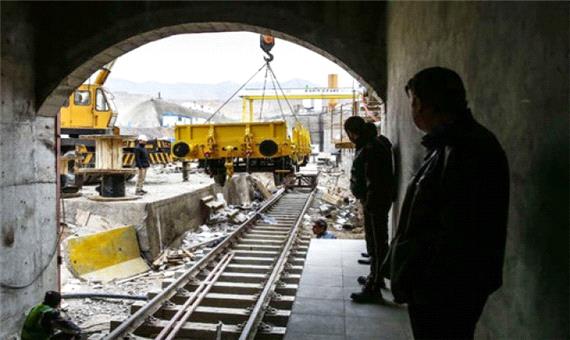 تأمین تجهیزات خط یک مترو قم با 17 مناقصه در سال جاری