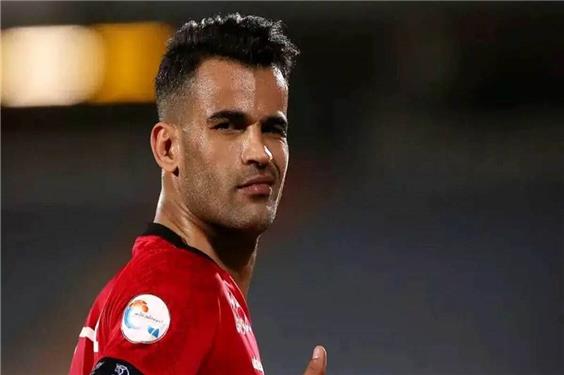 حاتمی: انتقال آل‌کثیر از پرسپولیس به استقلال اصلا درست نبود