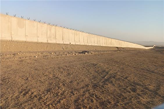 جانشین فرماندهی قرارگاه شمال‌شرق: 130 کیلومتر دیوار مرزی نصب شد