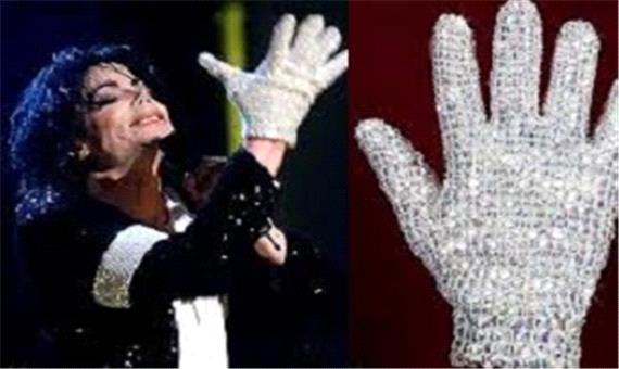 افشای ماجرای دستکشی که مایکل جکسون می پوشید + عکس