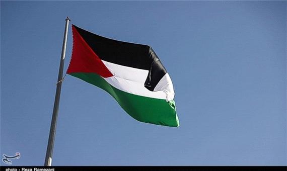 اهتزار پرچم فلسطین در قم/ آیت‌الله سعیدی:مراسم‌های روز قدس نمادین نیست