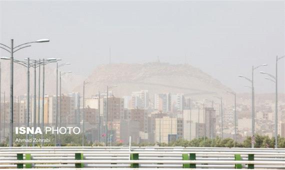 (تصاویر) خیزش گرد و خاک و آلودگی هوای شهر قم
