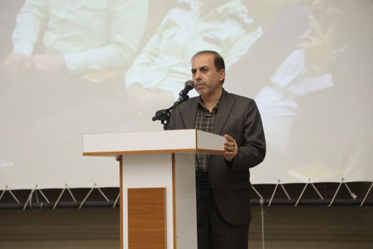 انجمن اولیا و مربیان مدارس ثابت کرده اند که در محقق نمودن سیاست های آموزش و پرورش توانمند هستند