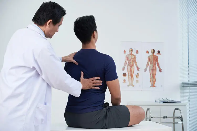متخصص طب فیزیکی و توانبخشی چه دردهایی را درمان می‌کند؟