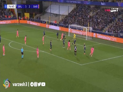 گل سوم بارسلونا با گل به خودی زولیس در دقیقه ۷۷