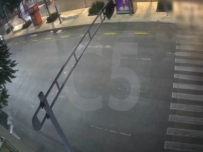 فرود غیرمنتظره یک چترباز در مکزیکوسیتی