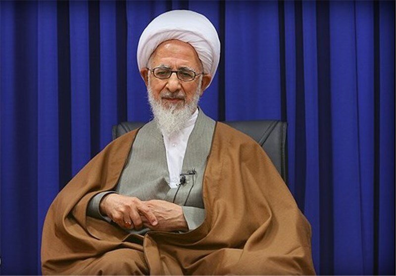 آیت‌الله جوادی آملی: اساس نظام امامت و امت، در مدار جاهلیت‌زدایی است