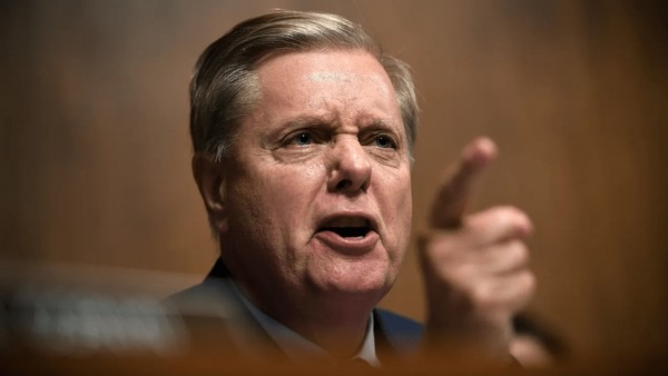 خشم سناتور آمریکایی از شکست اغتشاشات در ایران