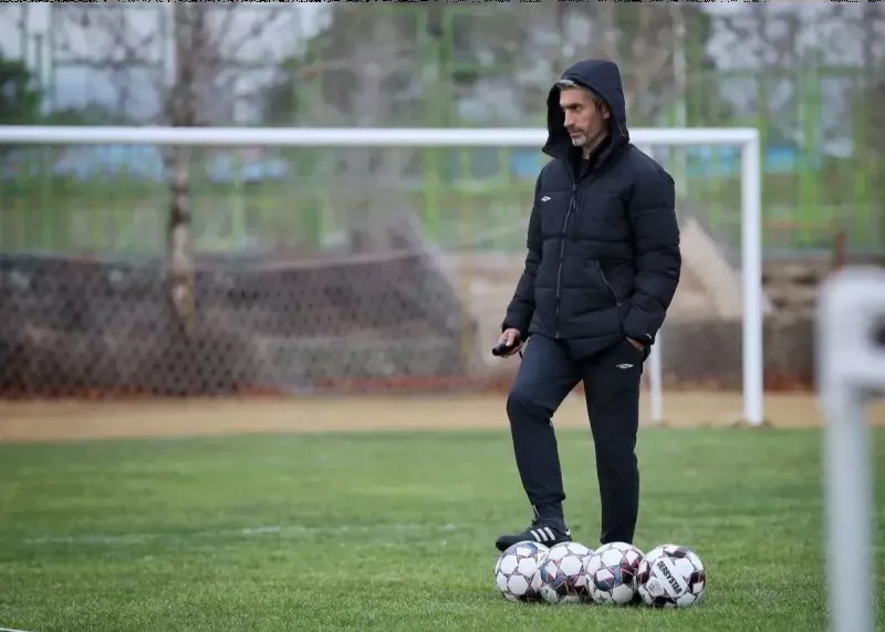 جباری خیلی زود آن روی سکه را دید!