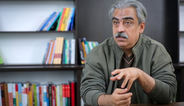 خوش‌چشم: آمریکا در منطقه ضعیف و در تیررس است