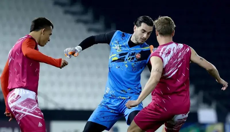 تمرین تراکتور در اسپایر کمپ؛ بیرو برگشت