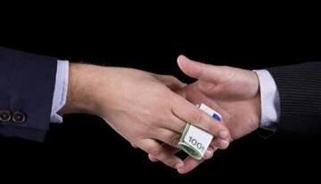 بازار داغ شرخرهای مجازی؛ از گوشمالی ۱۵ میلیونی تا قراردادهای ۲۰۰ میلیون تومانی