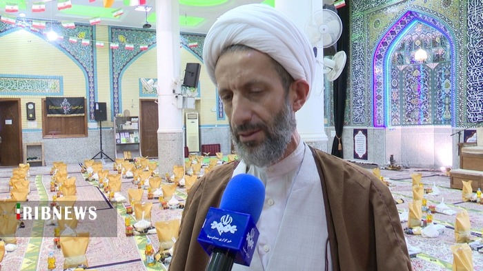 توزیع ۱۱۰ بسته معیشتی در مسجد امام حسین (ع) قم