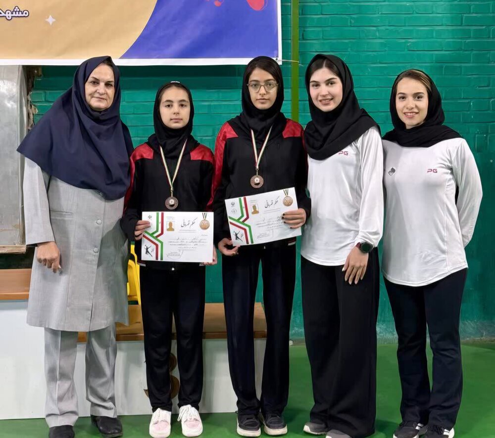 دختران بدمینتون‌باز قم به مدال برنز رنکینگ کشوری رسیدند