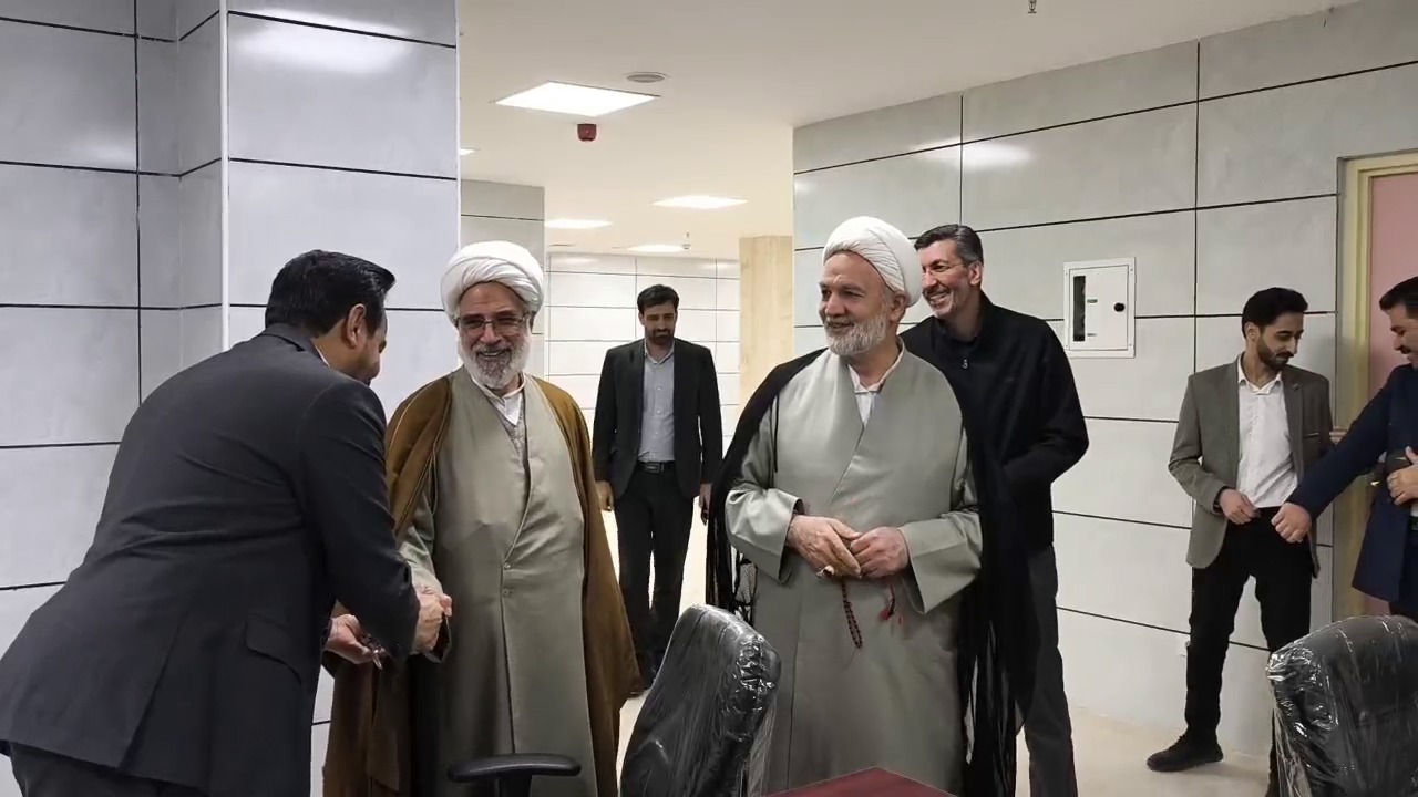 بازدید نماینده مردم قم در مجلس از روند راه‌اندازی بیمارستان فوق‌تخصصی مادر