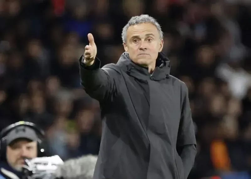 بارسا پاریس را تهدید می‌کند؛ مساله لوئیس انریکه