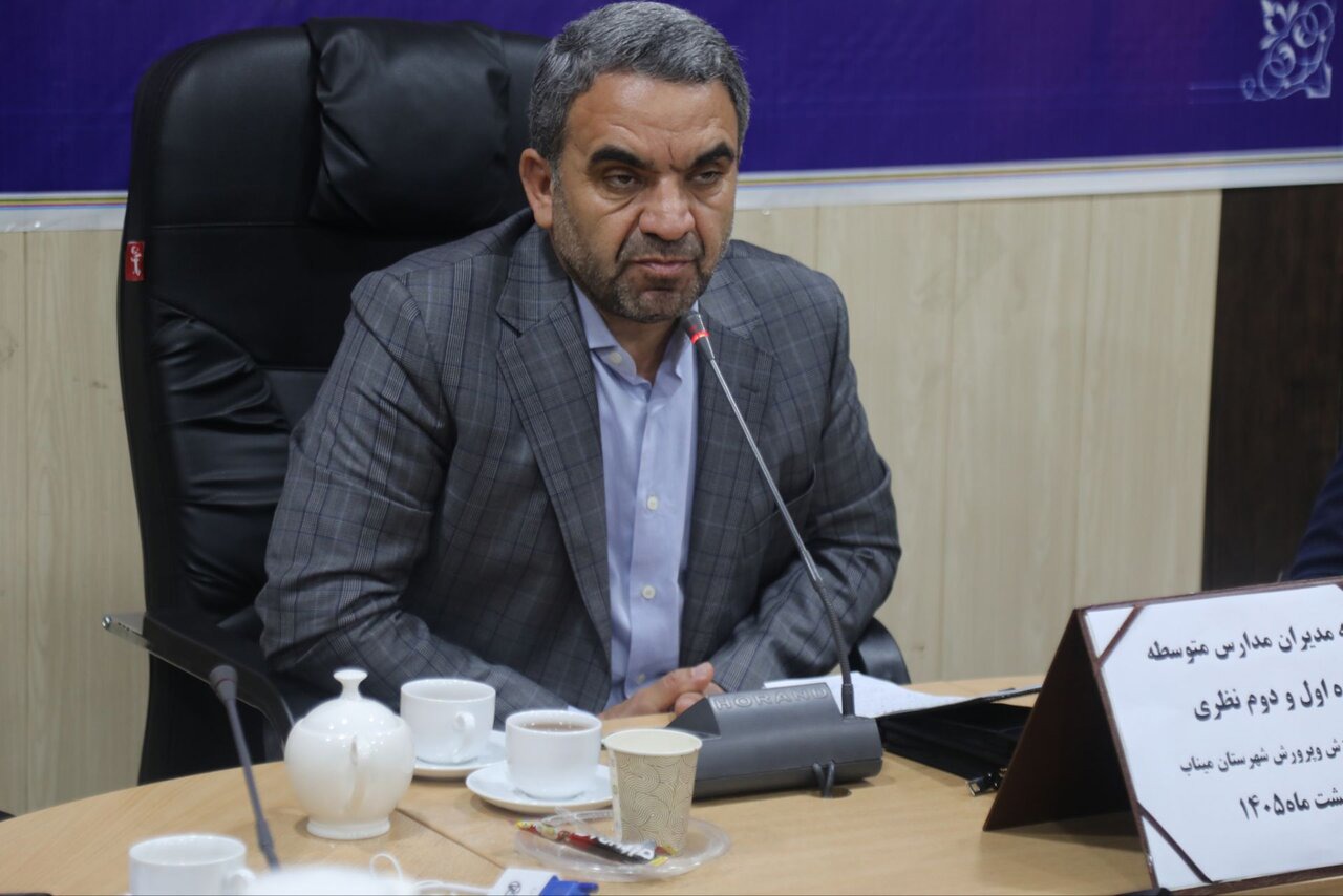 محمودزاده: معیشت و توانمندسازی معلمان باید مورد توجه جدی قرار گیرد