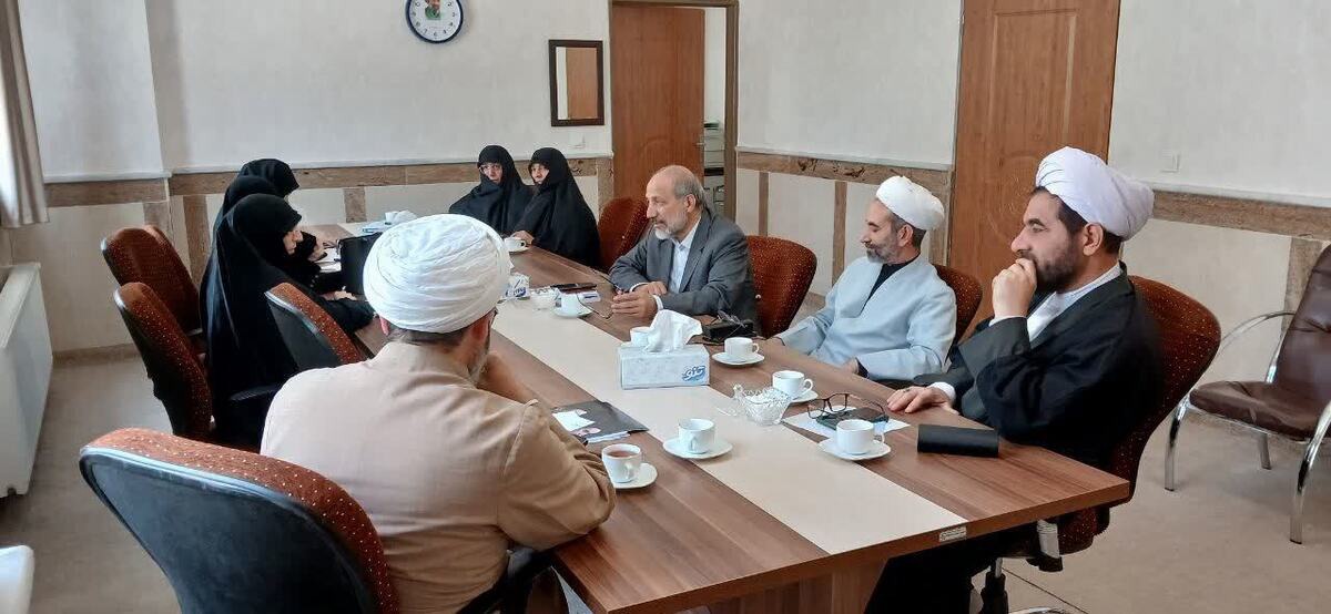 پنجمین نشست علمی همایش «زن تراز در گفتمان انقلاب اسلامی» برگزار شد