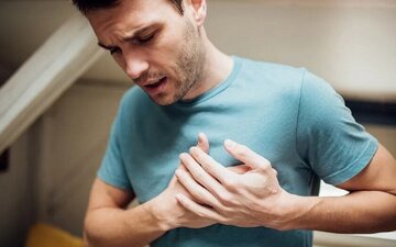 دردهای تیز و ناگهانی قفسه سینه نشانه چیست؟