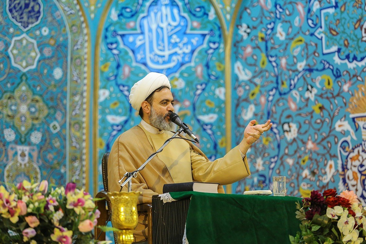 امام هادی؛ تبیین‌گر اسرار هستی و صراط مستقیم الهی در زیارات