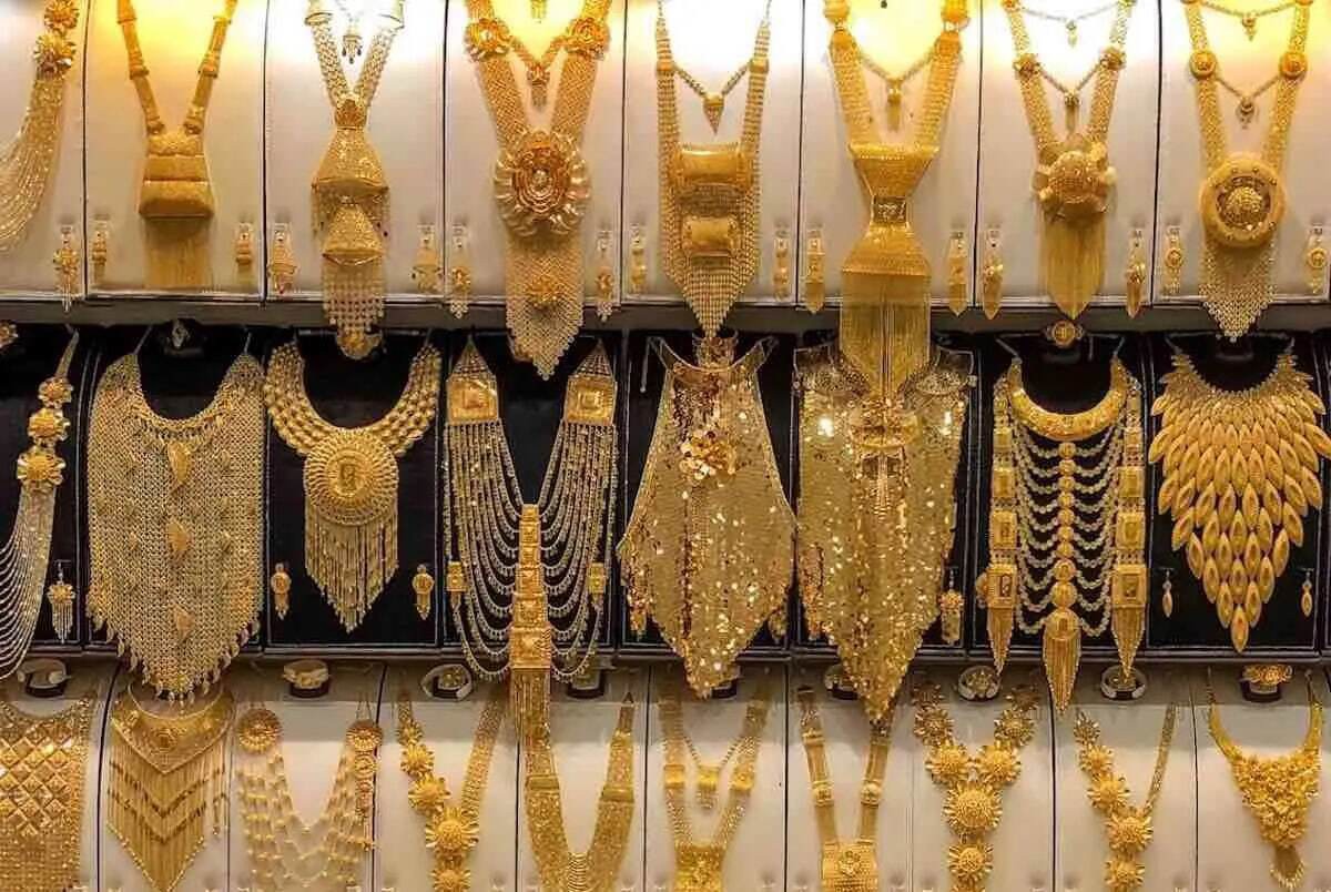 قیمت طلا چه خواهد شد؛ ۴ سناریوی احتمالی برای آینده نرخ طلای ۱۸ عیار