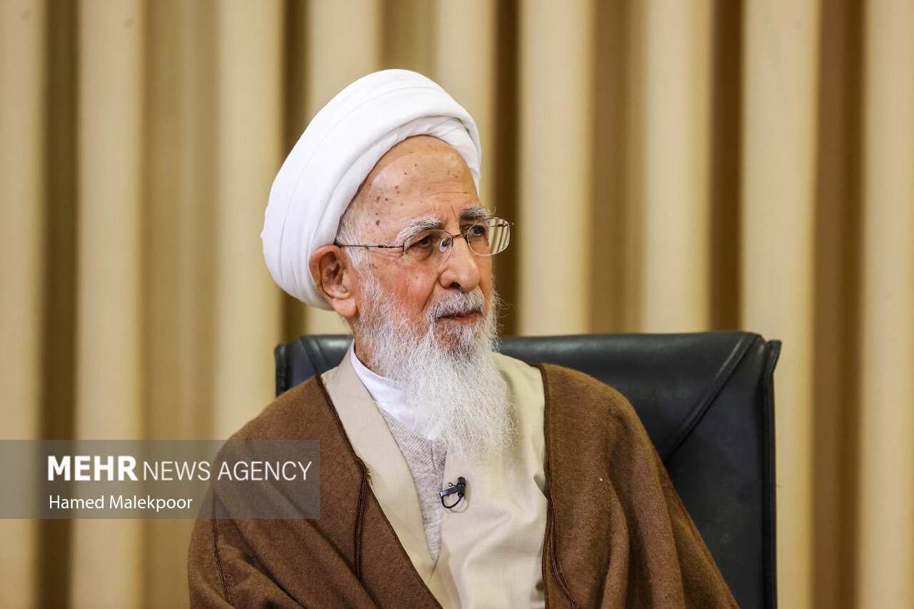 آیت‌الله جوادی آملی درگذشت آیت‌الله فیاض را تسلیت گفت