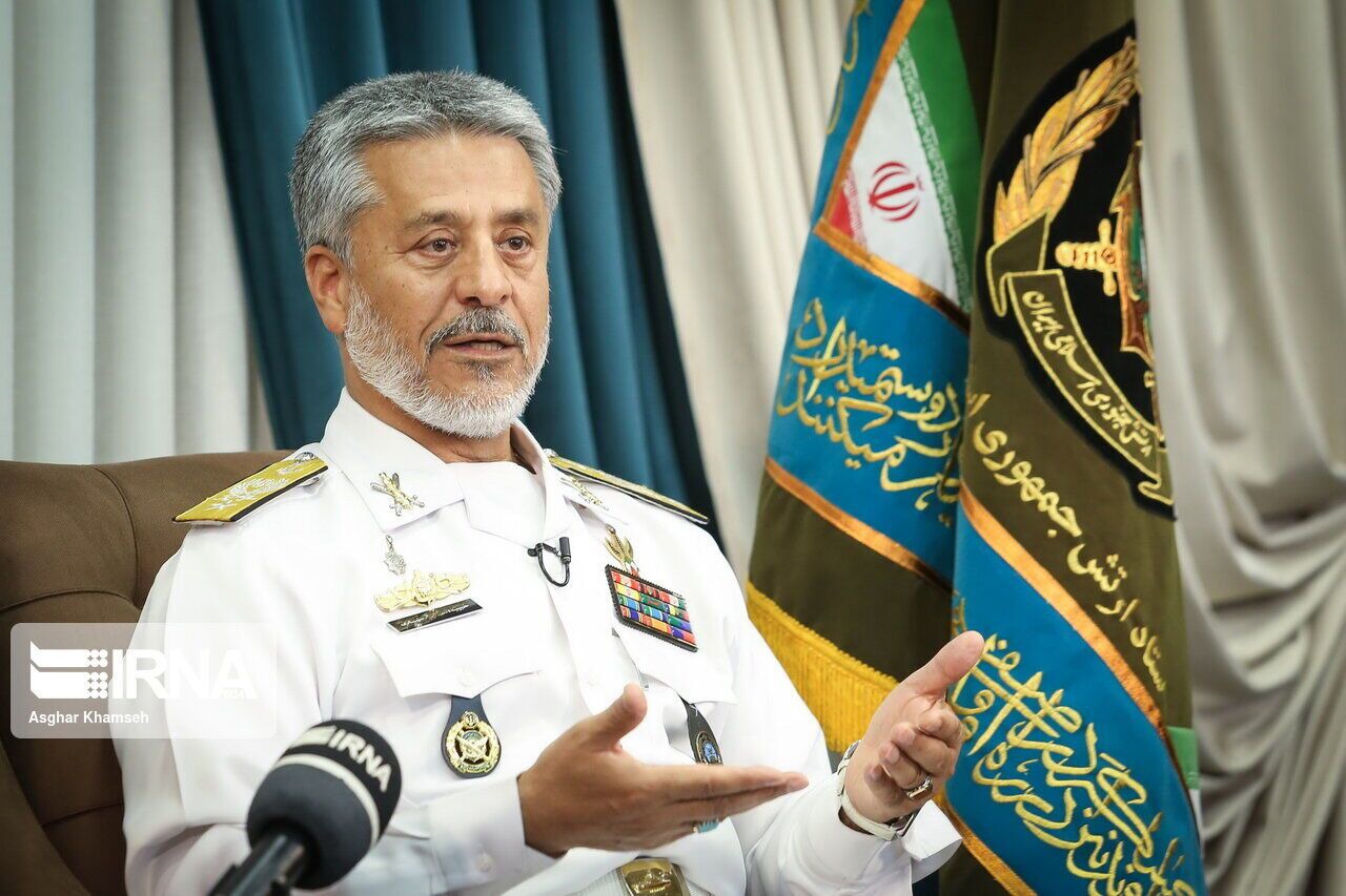 دریادار سیاری: هرگز به سمت تولید سلاح کشتار جمعی نخواهیم رفت