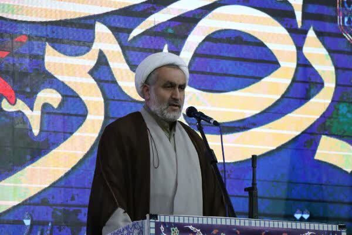 وحدت ملی و تبعیت از رهبری رمز عبور ایران از توطئه‌های دشمنان است
