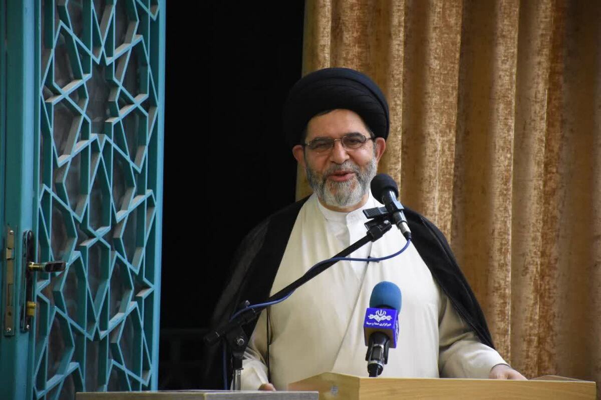 تکریم خانواده‌های شهدا وظیفه‌ای الهی و افتخاری ملی است