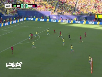 شوت اشرف حکیمی با اختلاف کم از کنار دروازه به بیرون رفت