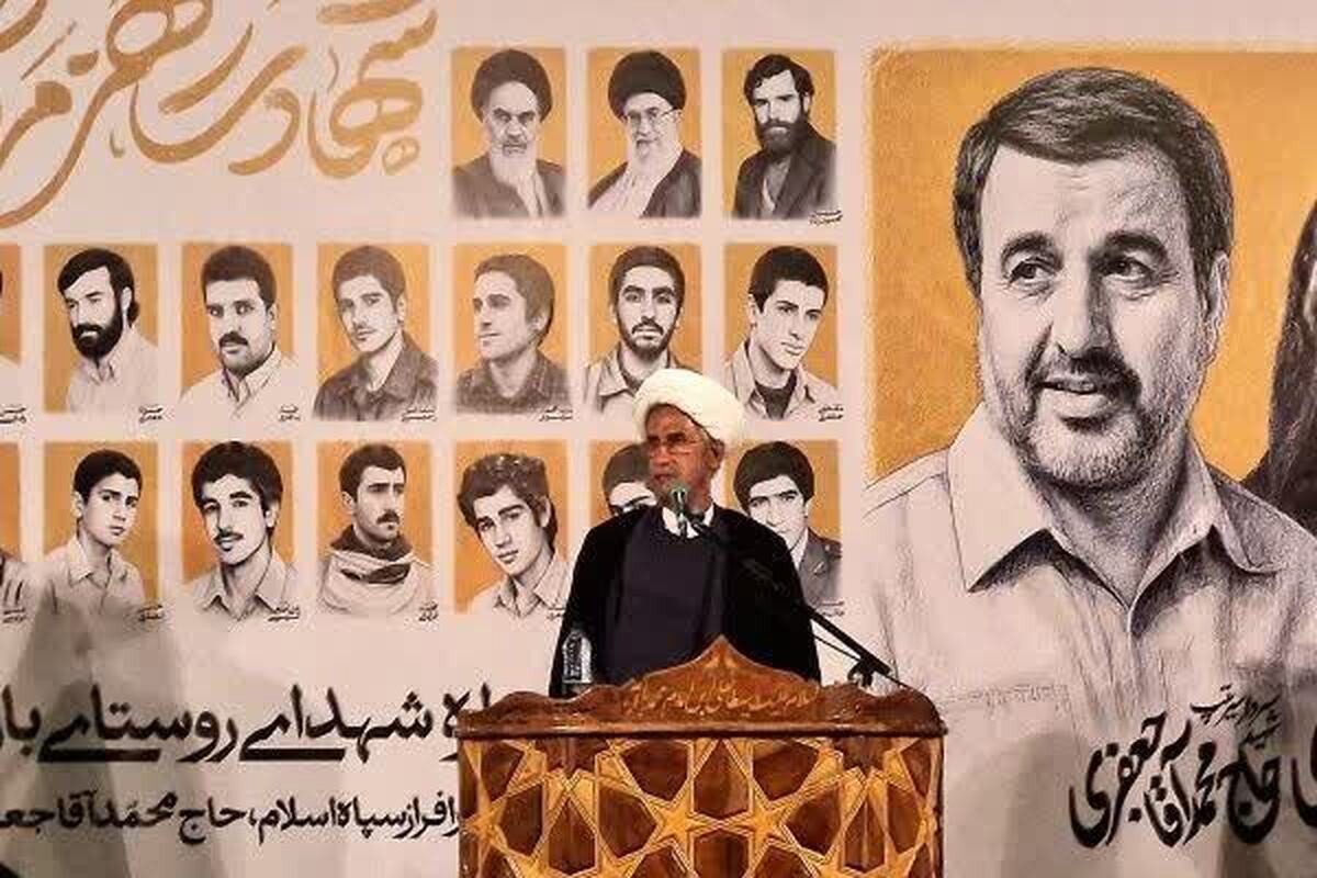 شهدا با امامت فکری خود مسیر آینده جامعه را ترسیم کرده‌اند