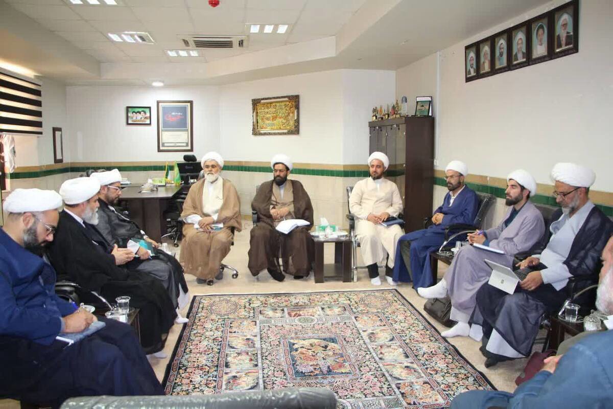 بررسی کیفی سازی خدمات آموزشی در نشست شورای معاونین حوزه علمیه فارس