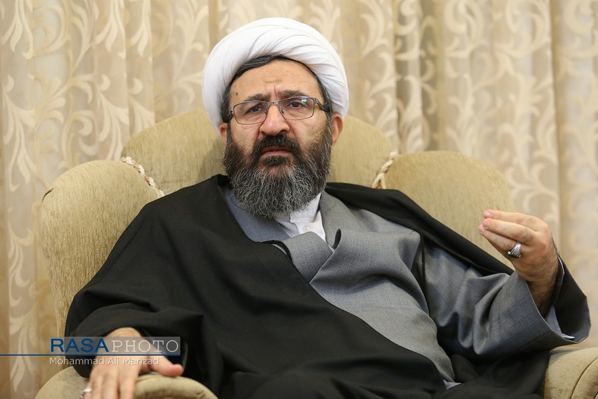 هر ندای تفرقه‌افکنانه دشمنان را خوشحال می‌کند