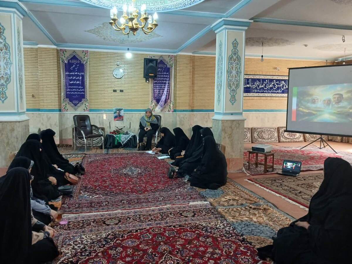 خانواده شهید دانشمند دکتر ذکی میهمان حوزه علمیه خسروشاه شدند