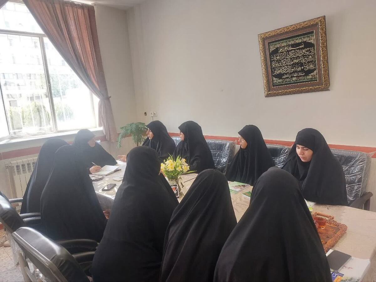 نشست «سفیران رضوان» با محوریت جذب و پذیرش در حوزه معصومیه