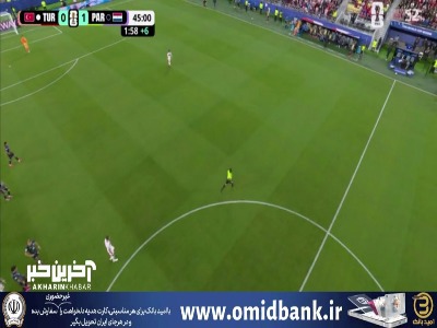 برای اولین بار در جام جهانی؛ بازیکن پاراگوئه پس از کاور کردن دهانش و صحبت کردن از زمین بازی اخراج شد