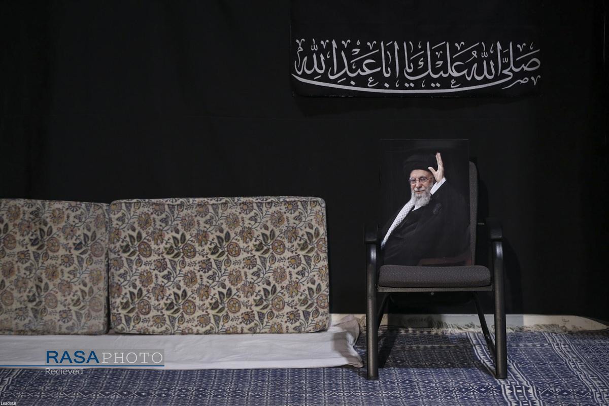 اولین شب مراسم عزاداری ماه محرم در جوار محل عروج ملکوتی امام شهید انقلاب