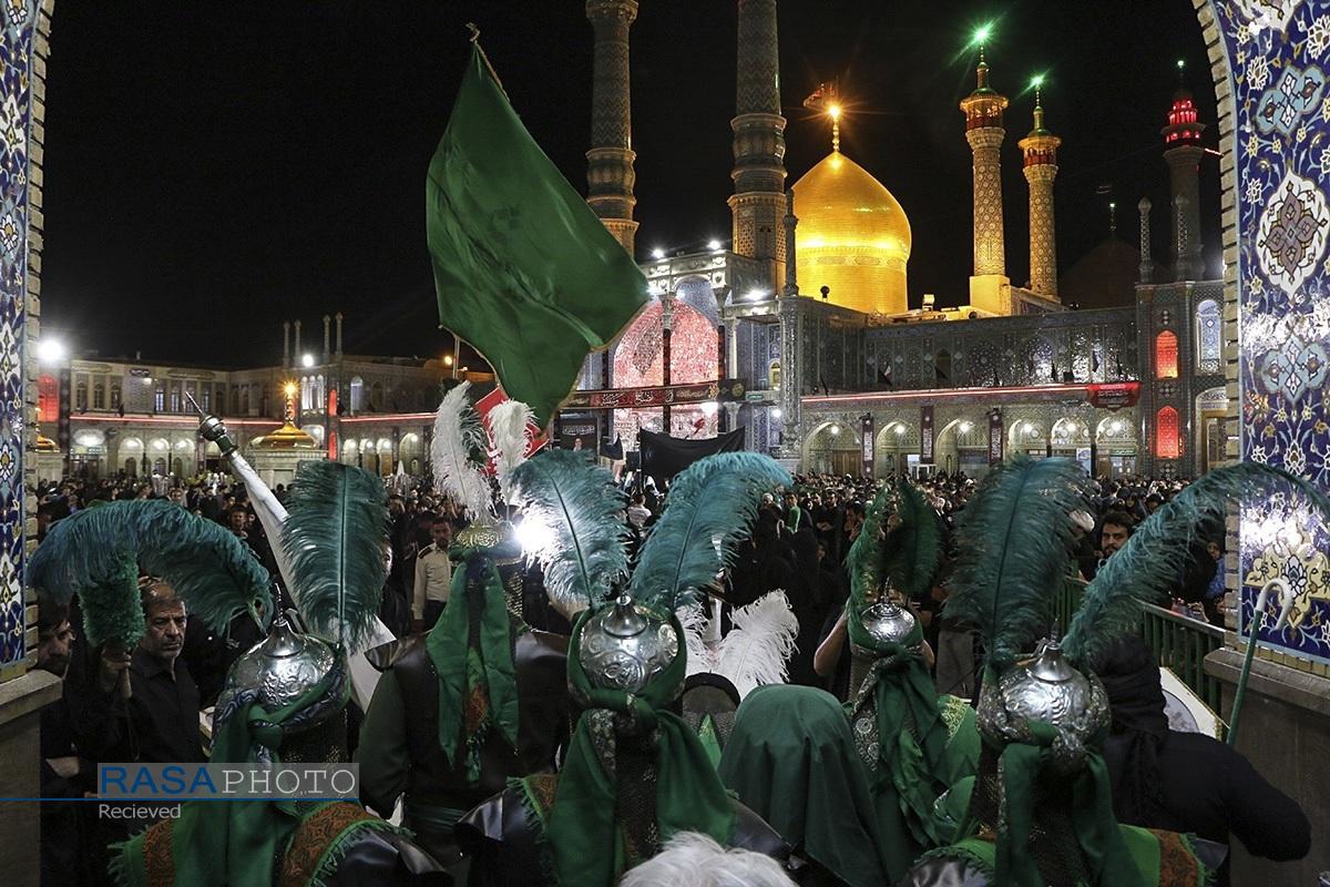 عزاداری شب تاسوعای حسینی در حرم کریمه اهلبیت (س)