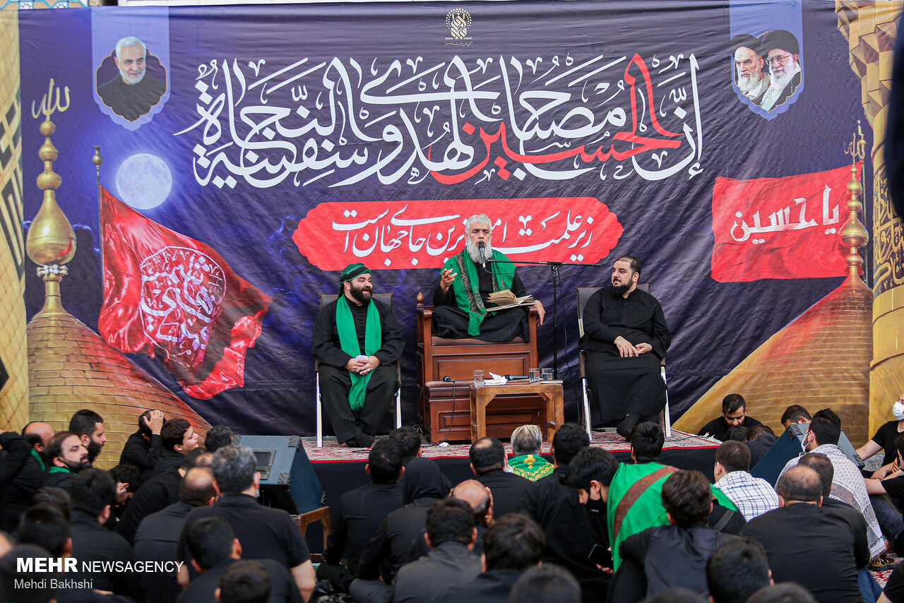 محفل مقتل‌خوانی عاشورای حسینی در حرم بانوی کرامت برگزار می‌شود
