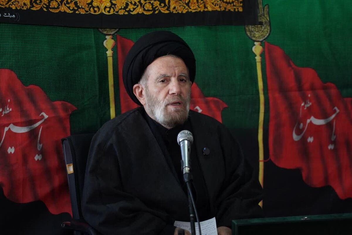 عاشورا ضامن بقای اسلام و چراغ هدایت امت در همه دوران‌ها است