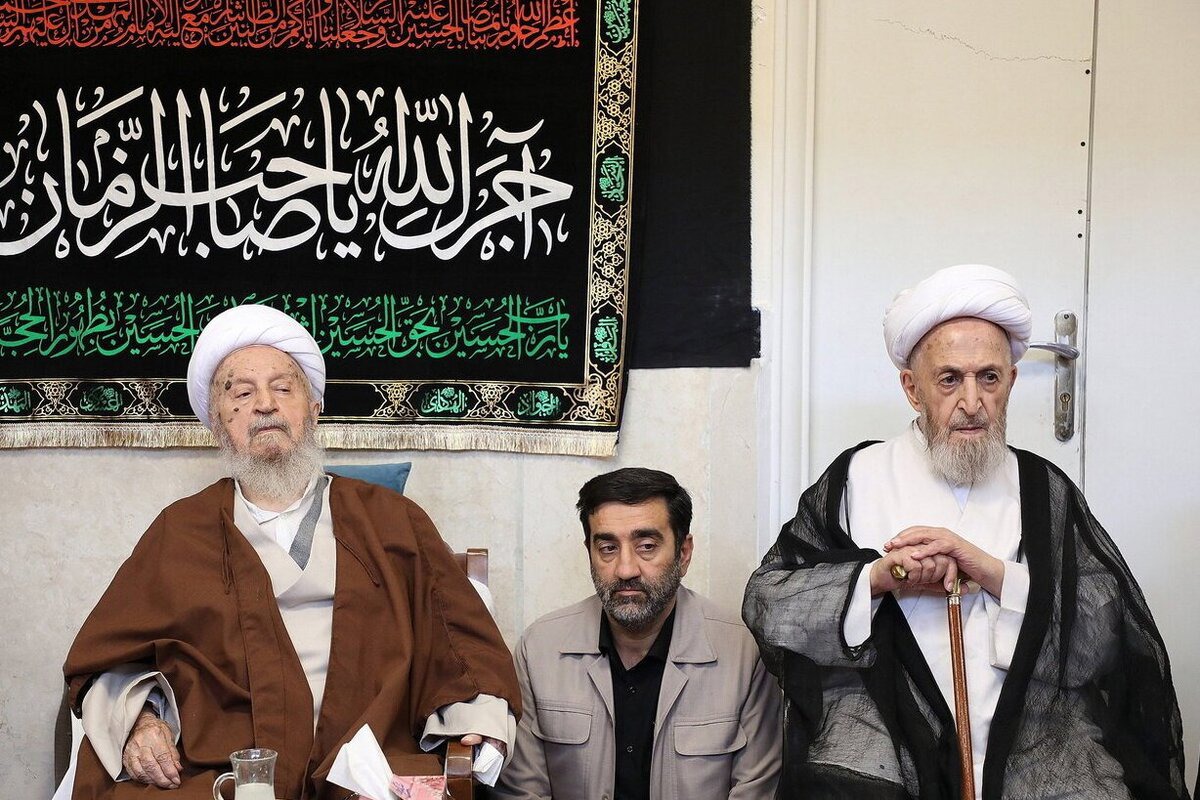 مراسم عزاداری عاشورای اباعبدالله الحسین در بیوت مراجع تقلید برگزار شد