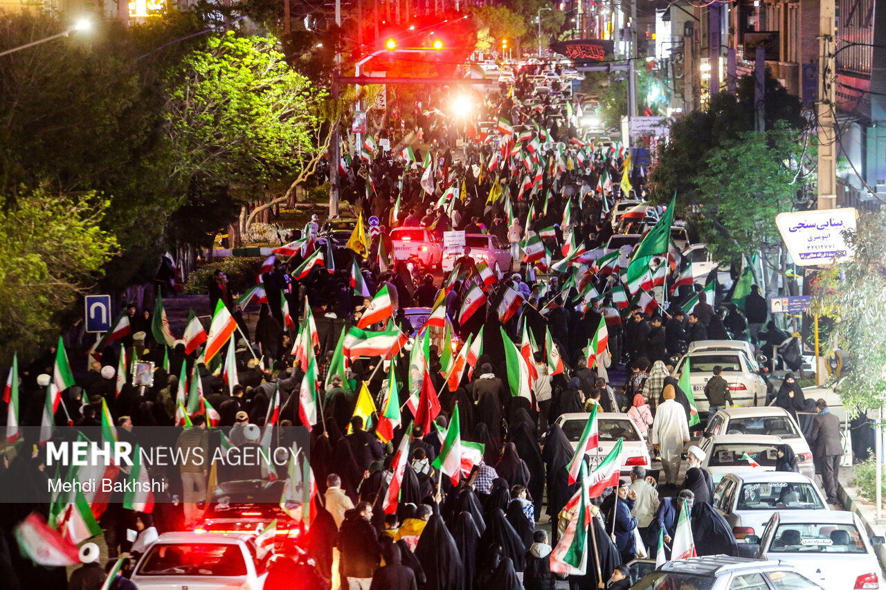 میدان‌داری‌خاستگاه انقلاب در یکصدوهفدهمین شب متوالی