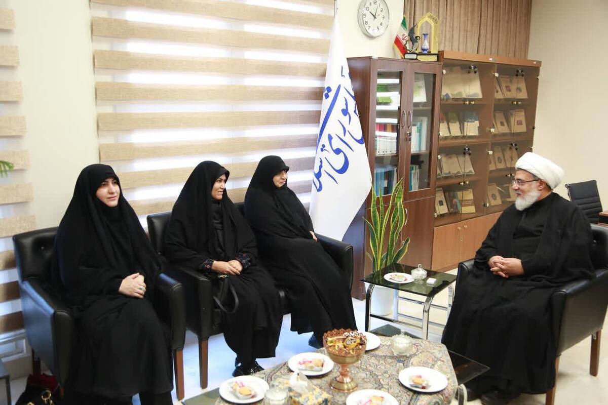 دیدار رئیس و اعضای فراکسیون زنان و خانواده مجلس با رئیس مرکز تحقیقات اسلامی مجلس