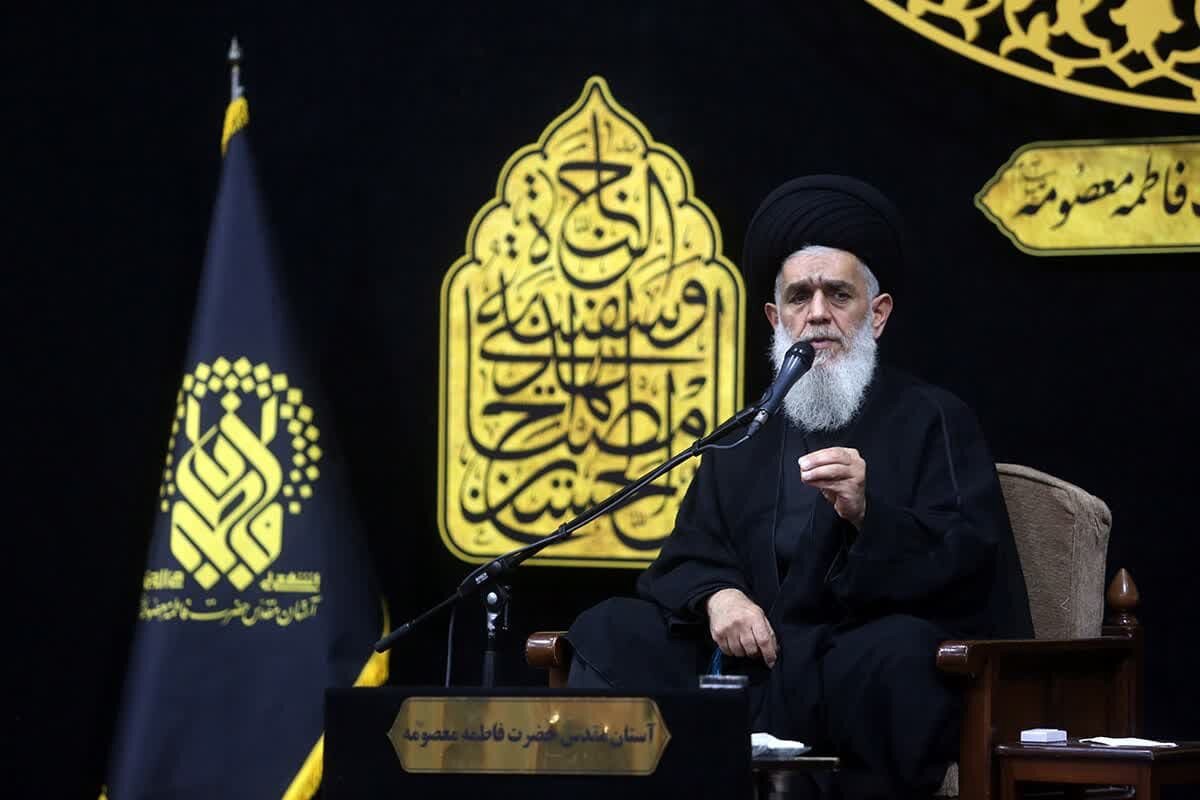 امام سجاد(ع) با دعا و اشک، دستاوردهای عاشورا را حفظ کردند