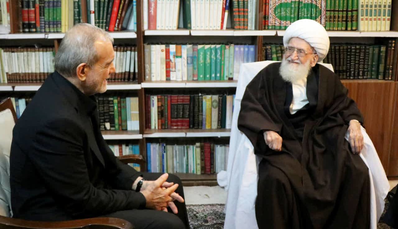 آیت‌الله نوری‌همدانی: رابطه مسئولان باید با رهبری رابطه امام و رهرو باشد