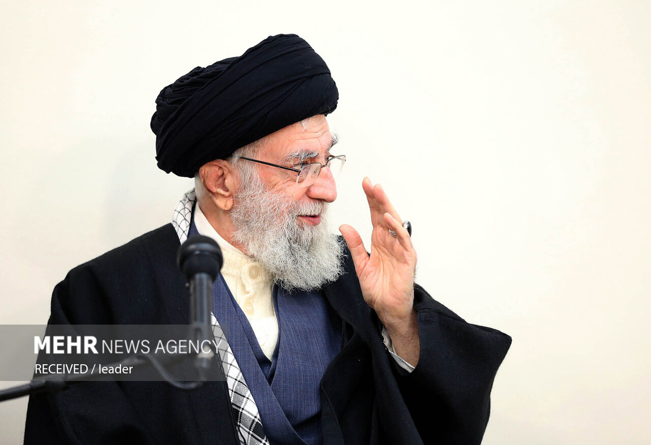 پیام جامعه مدرسین در آستانه مراسم بدرقه رهبر شهید انقلاب اسلامی