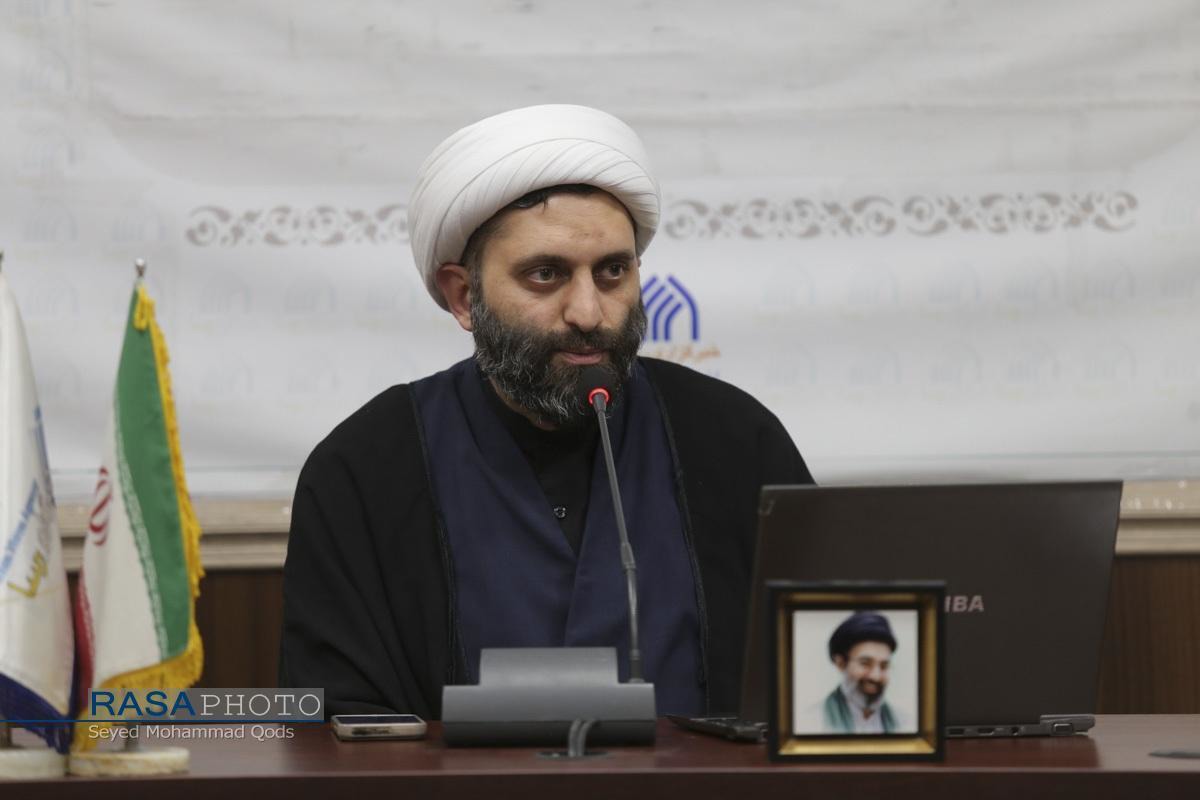 تشییع رهبر شهید آغاز مأموریت جهانی برای تبیین اندیشه‌های ایشان است